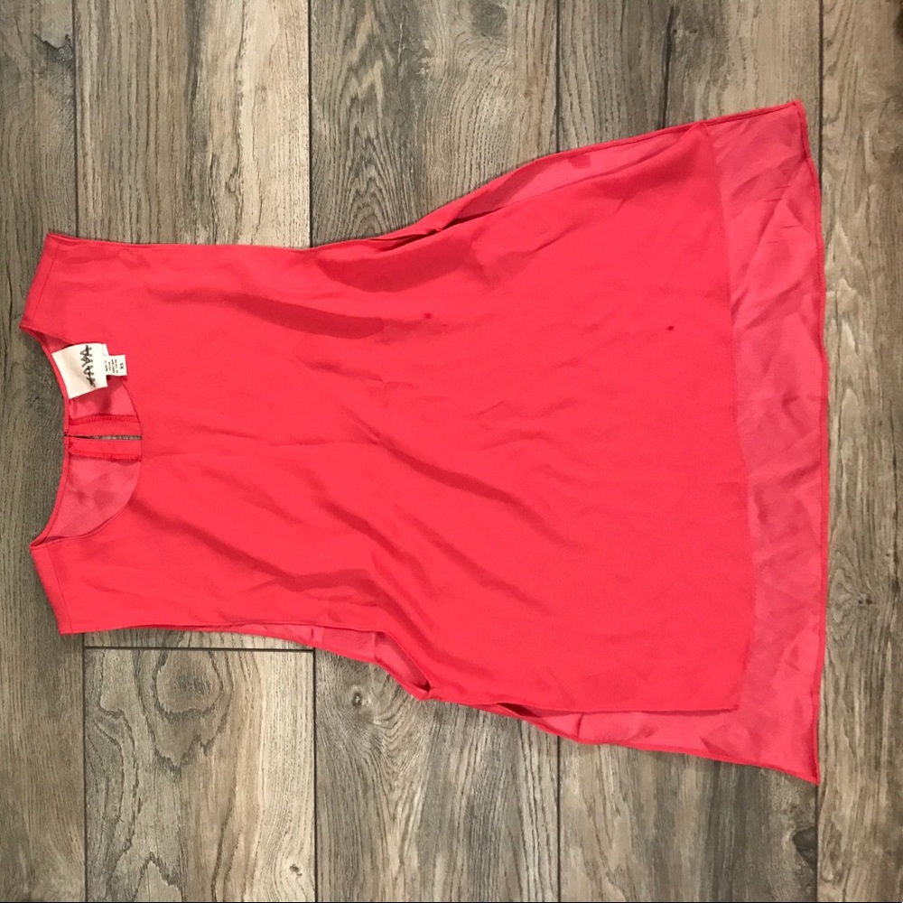 Hot pink tank with slits